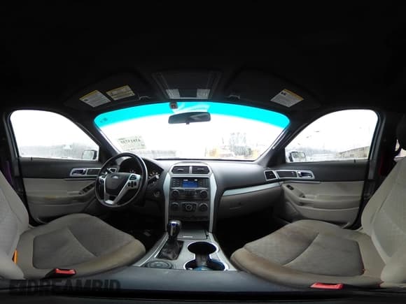 ✅ 2014 Ford Explorer XLT • VIN: 1FM5K8D80EGC62187 • Lot: 43815735. Wystawiony na IAAI z przebiegiem 214 175 mil. Bezpłatny archiwum sprzedaży aukcyjnych z USA i szczegółowy raport historii pojazdu na DreamBid. Zdjęcie 18.