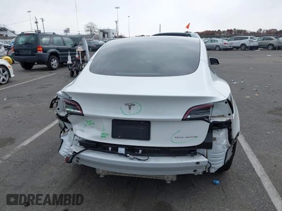 ✅ 2022 Tesla Model 3 Long Range • VIN: 5YJ3E1EB0NF339221 • Lot: 43675880. Listed on IAAI with 50,977 mi. Free auction sales archive from the USA and detailed vehicle history report at DreamBid. Image 15.