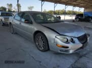 ✅ 2004 Chrysler 300M M • VIN: 2C3HE66G84H692512 • Lot: 70812775. Wystawiony na Copart z przebiegiem 89 847 mil. Bezpłatny archiwum sprzedaży aukcyjnych z USA i szczegółowy raport historii pojazdu na DreamBid. Zdjęcie 4.