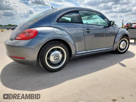 ✅ 2012 Volkswagen Beetle 2.5L • VIN: 3VWJX7AT8CM639758 • Lot: 63298755. Listed on Copart with Not provided. Free auction sales archive from the USA and detailed vehicle history report at DreamBid. Image 3.