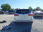 ✅ 2019 Toyota Highlander SE • VIN: 5TDJZRFH7KS563381 • Лот: 43080665. Опубликован ранее на IAAI с пробегом 129 574 миль. Бесплатный доступ к архиву аукционных продаж из США и подробный отчёт об истории автомобиля на DreamBid. Изображение 16.