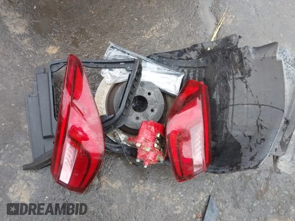 ✅ 2018 Infiniti Q50 Red Sport 400 • VIN: JN1FV7AR2JM480461 • Lot: 41731505. Listed on IAAI with Not provided. Free auction sales archive from the USA and detailed vehicle history report at DreamBid. Image 11.