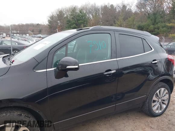 ✅ 2018 Buick Encore Preferred • VIN: KL4CJESB0JB651571 • Lot: 43707510. Listed on IAAI with 92,649 mi. Free auction sales archive from the USA and detailed vehicle history report at DreamBid. Image 15.