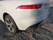 ✅ 2019 Jaguar F-Pace S • VIN: SADCM2FV2KA398507 • Lot: 41409436. Wystawiony na IAAI z przebiegiem 93 687 mil. Bezpłatny archiwum sprzedaży aukcyjnych z USA i szczegółowy raport historii pojazdu na DreamBid. Zdjęcie 18.