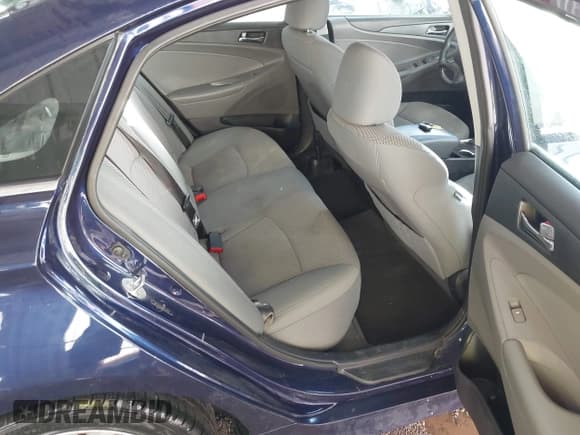 ✅ 2014 Hyundai Sonata GLS • VIN: 5NPEB4AC3EH914642 • Lot: 43434139. Listed on IAAI with 108,700 mi. Free auction sales archive from the USA and detailed vehicle history report at DreamBid. Image 8.