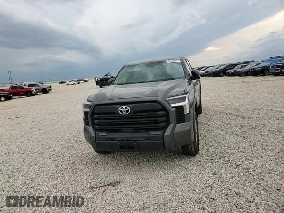 ✅ 2024 Toyota Tundra SR5 • VIN: 5TFLA5DB7RX151005 • Лот: 66538035. Опубликован ранее на Copart с пробегом 19 032 миль. Бесплатный доступ к архиву аукционных продаж из США и подробный отчёт об истории автомобиля на DreamBid. Изображение 14.
