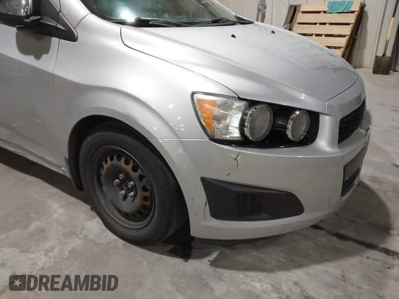 ✅ 2013 Chevrolet Sonic LS • VIN: 1G1JA5SH1D4150613 • Lot: 43875285. Listed on IAAI with 91,141 mi. Free auction sales archive from the USA and detailed vehicle history report at DreamBid. Image 14.