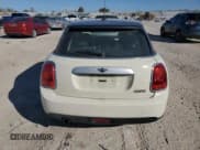 ✅ 2015 MINI Hardtop 4 Door • VIN: WMWXS5C59FT827576 • Lot: 82661265. Wystawiony na Copart z przebiegiem 115 930 mil. Bezpłatny archiwum sprzedaży aukcyjnych z USA i szczegółowy raport historii pojazdu na DreamBid. Zdjęcie 6.