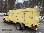 ✅ 2019 Ford Econoline Commercial • VIN: 1FDXE4FS9KDC57732 • Lot: 56853725. Wystawiony na Copart z przebiegiem 98 239 mil. Bezpłatny archiwum sprzedaży aukcyjnych z USA i szczegółowy raport historii pojazdu na DreamBid. Zdjęcie 3.