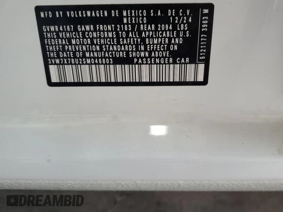 ✅ 2025 Volkswagen Jetta SE • VIN: 3VW7X7BU2SM046803 • Лот: 86322675. Опубликован ранее на Copart с пробегом 7 215 миль. Бесплатный доступ к архиву аукционных продаж из США и подробный отчёт об истории автомобиля на DreamBid. Изображение 13.