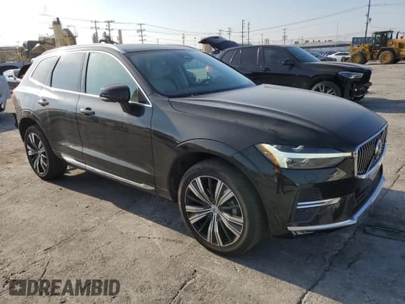 ✅ 2023 Volvo XC60 Plus Bright Theme • VIN: YV4L12DN4P1210887 • Lot: 88895885. Listed on Copart with 27,440 mi. Free auction sales archive from the USA and detailed vehicle history report at DreamBid. Image 4.