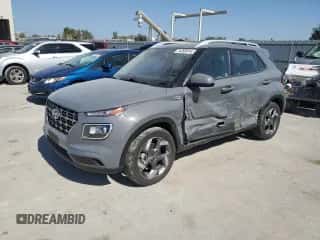 ✅ 2021 Hyundai Venue SEL • VIN: KMHRC8A3XMU081329 • Лот: 74265614. Размещён на Copart с пробегом 31 292 миль миль. Получите бесплатный доступ к архиву аукционных продаж из США и посмотрите подробный отчёт об истории автомобиля на DreamBid. Изображение 1.