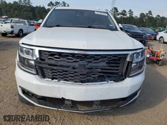 ✅ 2017 Chevrolet Suburban LT • VIN: 1GNSCHKCXHR156647 • Lot: 76140144. Wystawiony na Copart z przebiegiem 157 022 mil. Bezpłatny archiwum sprzedaży aukcyjnych z USA i szczegółowy raport historii pojazdu na DreamBid. Zdjęcie 5.