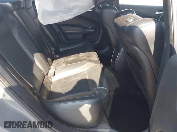 ✅ 2019 Dodge Charger SXT • VIN: 2C3CDXBG7KH695276 • Лот: 42798945. Опубликован ранее на IAAI с пробегом 118 087 миль. Бесплатный доступ к архиву аукционных продаж из США и подробный отчёт об истории автомобиля на DreamBid. Изображение 8.