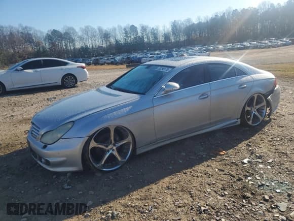 ✅ 2006 Mercedes-Benz CLS 500 • VIN: WDDDJ75X86A066074 • Lot: 93290175. Listed on Copart with 105,966 mi. Free auction sales archive from the USA and detailed vehicle history report at DreamBid. Image 1.