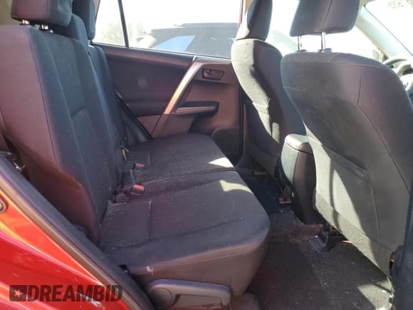 ✅ 2017 Toyota RAV4 LE • VIN: JTMBFREV4HJ130823 • Лот: 86987985. Опубликован ранее на Copart с пробегом 126 797 миль. Бесплатный доступ к архиву аукционных продаж из США и подробный отчёт об истории автомобиля на DreamBid. Изображение 11.