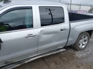 ✅ 2018 Chevrolet Silverado 1500 LTZ • VIN: 3GCUKSECXJG222844 • Lot: 42932833. Wystawiony na IAAI z przebiegiem 93 455 mil. Bezpłatny archiwum sprzedaży aukcyjnych z USA i szczegółowy raport historii pojazdu na DreamBid. Zdjęcie 17.