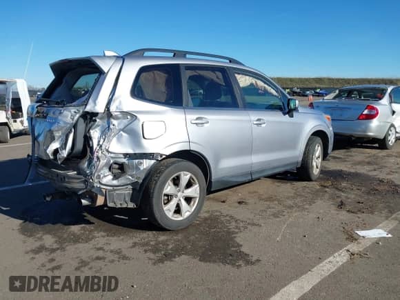 2016 Subaru Forester Limited с VIN JF2SJAHC3GH470272, выставлен на аукционе IAAI как лот 41213615 с пробегом 213 427 миль миль и . История ставок и продаж доступна на DreamBid. Изображение 4.