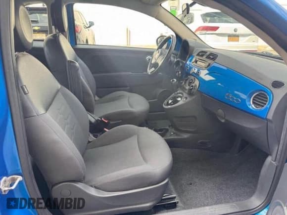 ✅ 2015 FIAT 500 Pop • VIN: 3C3CFFAR1FT680955 • Лот: 91441335. Опубликован ранее на Copart с пробегом 98 809 миль. Бесплатный доступ к архиву аукционных продаж из США и подробный отчёт об истории автомобиля на DreamBid. Изображение 5.