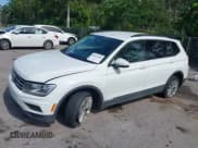 ✅ 2020 Volkswagen Tiguan S • VIN: 3VV1B7AX4LM035615 • Лот: 42671962. Опубликован ранее на IAAI с пробегом 136 890 миль. Бесплатный доступ к архиву аукционных продаж из США и подробный отчёт об истории автомобиля на DreamBid. Изображение 2.