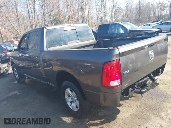 ✅ 2019 Ram 1500 SLT • VIN: 1C6RR6TT3KS514526 • Лот: 41526573. Опубликован ранее на IAAI с пробегом 104 595 миль. Бесплатный доступ к архиву аукционных продаж из США и подробный отчёт об истории автомобиля на DreamBid. Изображение 3.