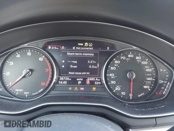 ✅ 2018 Audi A4 Premium • VIN: WAUDNAF42JA023470 • Лот: 43723291. Опубликован ранее на IAAI с пробегом 38 739 миль. Бесплатный доступ к архиву аукционных продаж из США и подробный отчёт об истории автомобиля на DreamBid. Изображение 7.