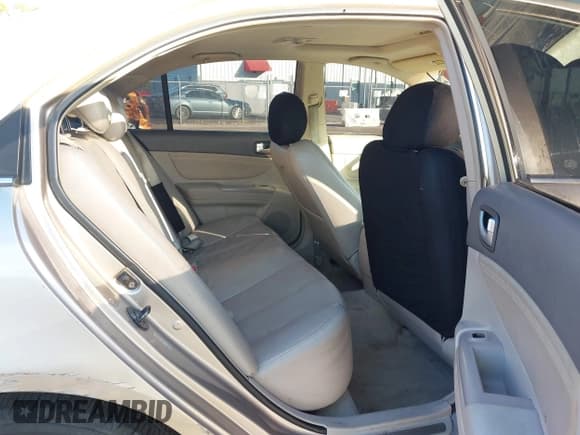 ✅ 2008 Hyundai Sonata SE • VIN: 5NPEU46FX8H362963 • Lot: 43628123. Listed on IAAI with 246,544 mi. Free auction sales archive from the USA and detailed vehicle history report at DreamBid. Image 5.