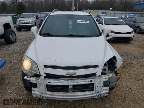 ✅ 2014 Chevrolet Captiva Sport LTZ • VIN: 3GNAL4EK4ES654259 • Lot: 44012065. Wystawiony na Copart z przebiegiem 173 976 mil. Bezpłatny archiwum sprzedaży aukcyjnych z USA i szczegółowy raport historii pojazdu na DreamBid. Zdjęcie 5.