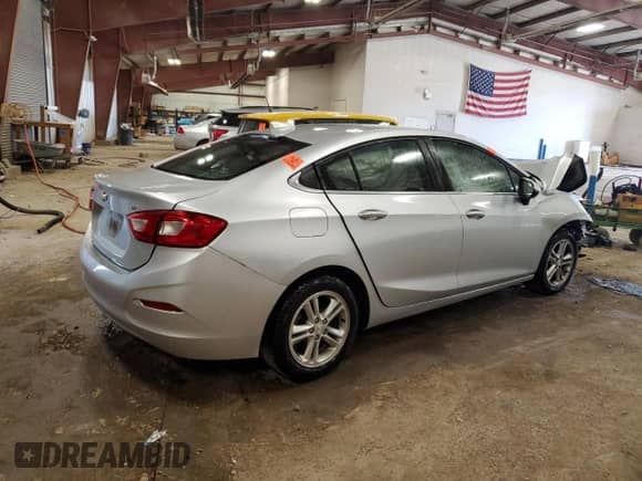 2018 Chevrolet Cruze LT с VIN 1G1BE5SMXJ7127122, выставлен на аукционе Copart как лот 53441135 с пробегом Не указан миль и Чистый • Clean title. История ставок и продаж доступна на DreamBid. Изображение 3.