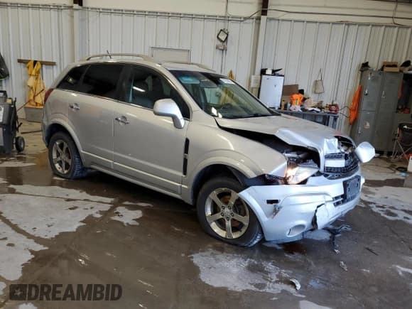✅ 2012 Chevrolet Captiva Sport LTZ • VIN: 3GNFL4E5XCS652237 • Lot: 57258005. Wystawiony na Copart z przebiegiem 249 501 mil. Bezpłatny archiwum sprzedaży aukcyjnych z USA i szczegółowy raport historii pojazdu na DreamBid. Zdjęcie 4.