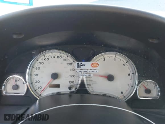 ✅ 2005 Saturn VUE • VIN: 5GZCZ53435S849225 • Lot: 43529041. Listed on IAAI with 171,254 mi. Free auction sales archive from the USA and detailed vehicle history report at DreamBid. Image 7.