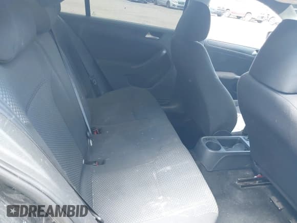 ✅ 2012 Volkswagen Jetta S • VIN: 3VW2K7AJ1CM468417 • Lot: 43069106. Listed on IAAI with 139,684 mi. Free auction sales archive from the USA and detailed vehicle history report at DreamBid. Image 8.