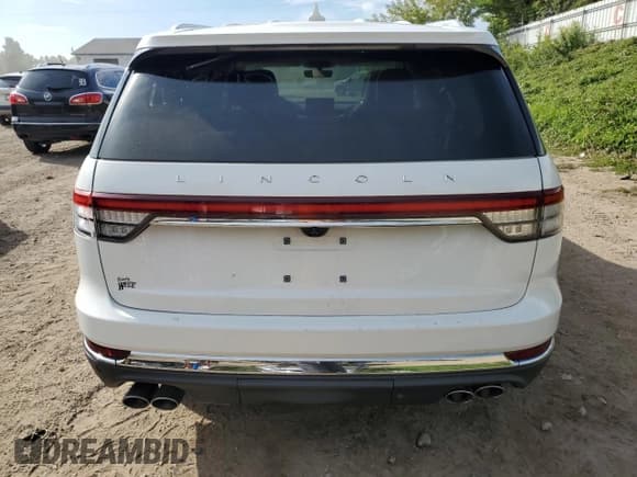 ✅ 2020 Lincoln Aviator Reserve • VIN: 5LM5J7XC3LGL20672 • Lot: 80078785. Listed on Copart with 91,960 mi. Free auction sales archive from the USA and detailed vehicle history report at DreamBid. Image 6.
