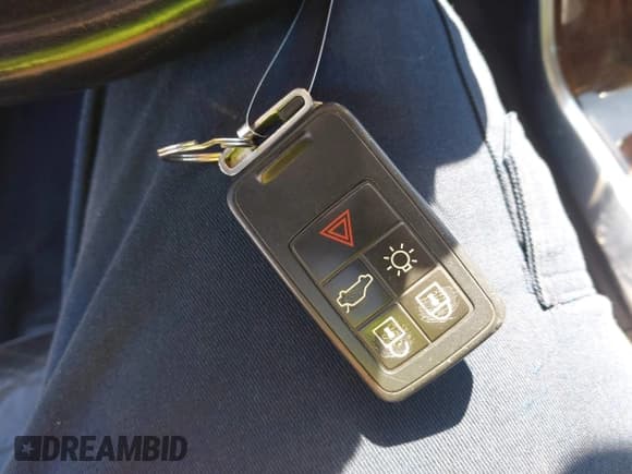 ✅ 2012 Volvo S80 3.0L • VIN: YV1902AH1C1163384 • Lot: 43112586. Listed on IAAI with 149,251 mi. Free auction sales archive from the USA and detailed vehicle history report at DreamBid. Image 11.