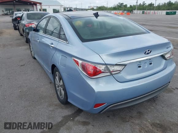 ✅ 2012 Hyundai Sonata Hybrid • VIN: KMHEC4A45CA028134 • Лот: 41945450. Опубликован ранее на IAAI с пробегом 111 330 миль. Бесплатный доступ к архиву аукционных продаж из США и подробный отчёт об истории автомобиля на DreamBid. Изображение 3.