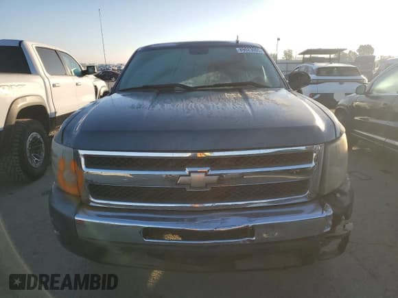 ✅ 2010 Chevrolet Silverado 1500 LT • VIN: 1GCSCSEA3AZ264260 • Lot: 89023005. Wystawiony na Copart z przebiegiem 90 615 mil. Bezpłatny archiwum sprzedaży aukcyjnych z USA i szczegółowy raport historii pojazdu na DreamBid. Zdjęcie 5.