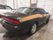 ✅ 2010 Dodge Challenger SE • VIN: 2B3CJ4DV7AH208334 • Lot: 41367327. Wystawiony na IAAI z przebiegiem 226 748 mil. Bezpłatny archiwum sprzedaży aukcyjnych z USA i szczegółowy raport historii pojazdu na DreamBid. Zdjęcie 4.