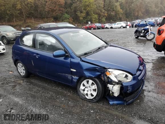 ✅ 2010 Hyundai Accent GS • VIN: KMHCM3AC6AU168114 • Лот: 90585355. Опубликован ранее на Copart с пробегом 117 494 миль. Бесплатный доступ к архиву аукционных продаж из США и подробный отчёт об истории автомобиля на DreamBid. Изображение 4.