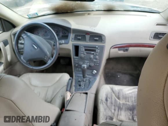 ✅ 2002 Volvo S60 • VIN: YV1RS58DX22181423 • Lot: 69628325. Wystawiony na Copart z przebiegiem Nie podano. Bezpłatny archiwum sprzedaży aukcyjnych z USA i szczegółowy raport historii pojazdu na DreamBid. Zdjęcie 8.