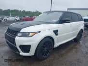 ✅ 2017 Land Rover Range Rover Sport SVR • VIN: SALWZ2FE2HA144422 • Lot: 42331478. Wystawiony na IAAI z przebiegiem 63 800 mil. Bezpłatny archiwum sprzedaży aukcyjnych z USA i szczegółowy raport historii pojazdu na DreamBid. Zdjęcie 17.