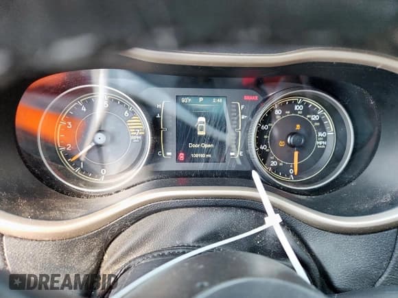 ✅ 2016 Jeep Cherokee 75th Anniversary • VIN: 1C4PJLCB6GW284087 • Лот: 81951515. Опубликован ранее на Copart с пробегом 109 193 миль. Бесплатный доступ к архиву аукционных продаж из США и подробный отчёт об истории автомобиля на DreamBid. Изображение 9.