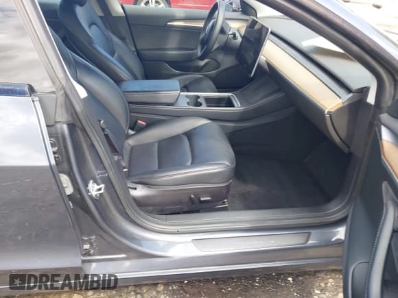 ✅ 2022 Tesla Model 3 Long Range • VIN: 5YJ3E1EB7NF246566 • Лот: 43304685. Опубликован ранее на IAAI с пробегом 64 140 миль. Бесплатный доступ к архиву аукционных продаж из США и подробный отчёт об истории автомобиля на DreamBid. Изображение 5.