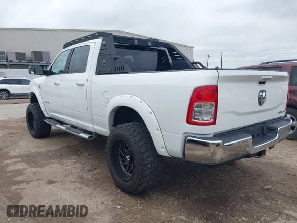 ✅ 2019 Ram 2500 Big Horn • VIN: 3C6UR5DL7KG587151 • Лот: 42086628. Опубликован ранее на IAAI с пробегом 137 868 миль. Бесплатный доступ к архиву аукционных продаж из США и подробный отчёт об истории автомобиля на DreamBid. Изображение 3.