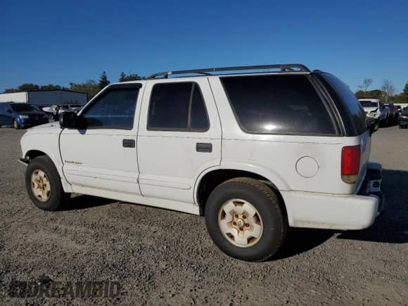 2000 Chevrolet Blazer LT with VIN 1GNDT13WXY2236550, listed as a Copart auction lot 77170574 with 221,994 mi miles and Salvage title. Bid and sale history available at DreamBid. Image 2.