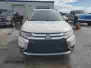 2016 Mitsubishi Outlander SE z VIN JA4AD3A34GZ054565, wystawiony jako Copart lot #84243245 z przebiegiem 126 920 mil mil oraz Szkoda całkowita • Salvage title. Historia ofert i sprzedaży dostępna na DreamBid. Obrazek 5.