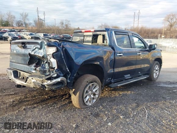✅ 2019 Chevrolet Silverado 1500 LTZ • VIN: 3GCUYGED4KG159973 • Lot: 41210958. Wystawiony na IAAI z przebiegiem 32 046 mil. Bezpłatny archiwum sprzedaży aukcyjnych z USA i szczegółowy raport historii pojazdu na DreamBid. Zdjęcie 6.
