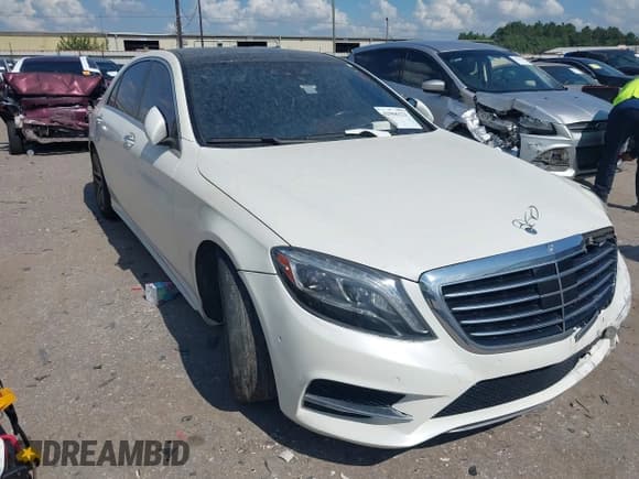 ✅ 2016 Mercedes-Benz S 550 • VIN: WDDUG8FBXGA210765 • Lot: 42966321. Wystawiony na IAAI z przebiegiem 93 831 mil. Bezpłatny archiwum sprzedaży aukcyjnych z USA i szczegółowy raport historii pojazdu na DreamBid. Zdjęcie 1.