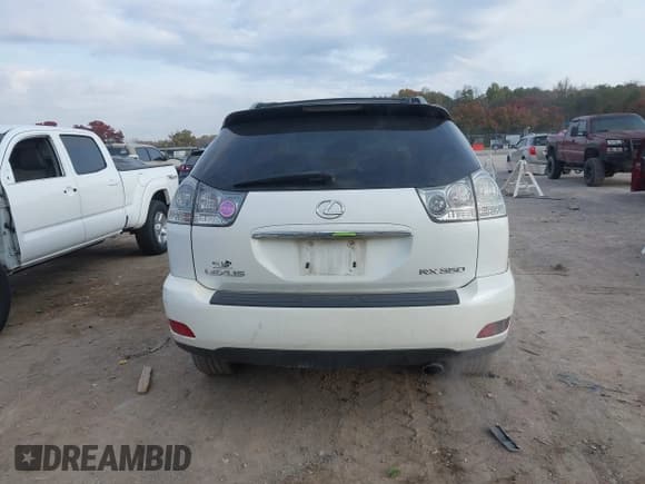 ✅ 2007 Lexus RX 350 • VIN: 2T2GK31U07C012530 • Lot: 43638597. Listed on IAAI with 424,853 mi. Free auction sales archive from the USA and detailed vehicle history report at DreamBid. Image 16.