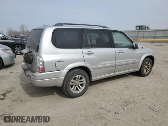 ✅ 2005 Suzuki XL7 LX • VIN: JS3TY92V654102195 • Lot: 45678475. Wystawiony na Copart z przebiegiem 195 560 mil. Bezpłatny archiwum sprzedaży aukcyjnych z USA i szczegółowy raport historii pojazdu na DreamBid. Zdjęcie 3.