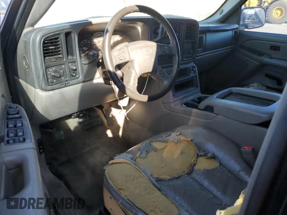 ✅ 2005 Chevrolet Suburban LS • VIN: 3GNEC16Z35G186832 • Лот: 79968144. Опубликован ранее на Copart с пробегом 237 942 миль. Бесплатный доступ к архиву аукционных продаж из США и подробный отчёт об истории автомобиля на DreamBid. Изображение 8.